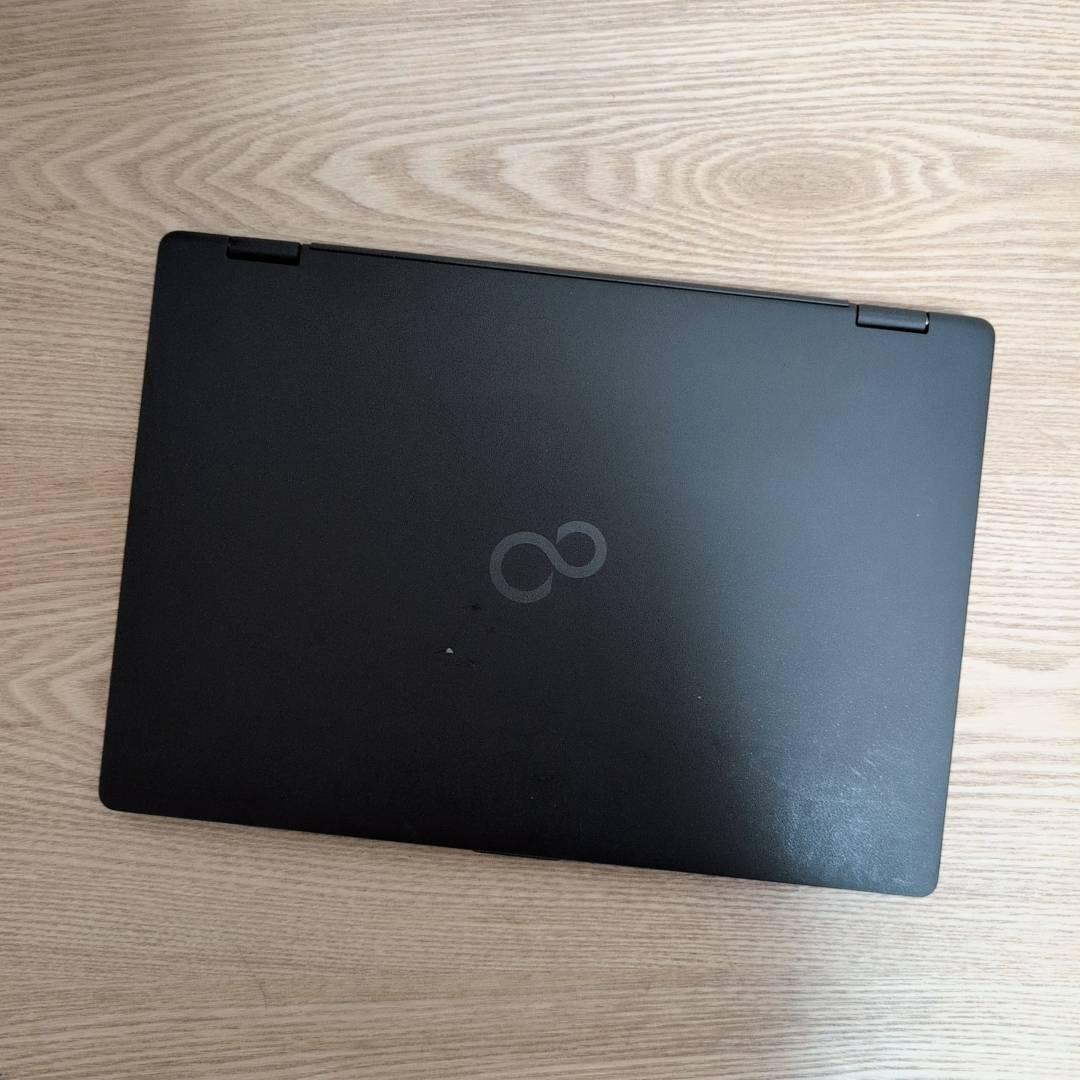 薄型軽量 2in1PC 富士通 10世代 i5 8GB SSD256GB WPS