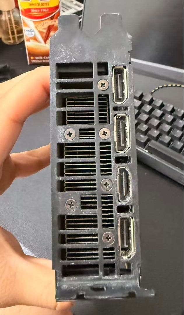 グラフィックボード・グラボ・ビデオカード Asus GeForceRTX2080super