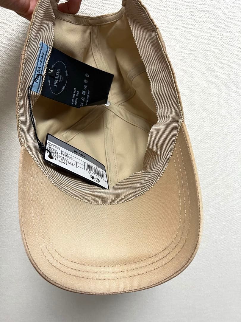 PRADA プラダ ほぼ未使用 タグ付 ベージュ ベースボール キャップ 帽子