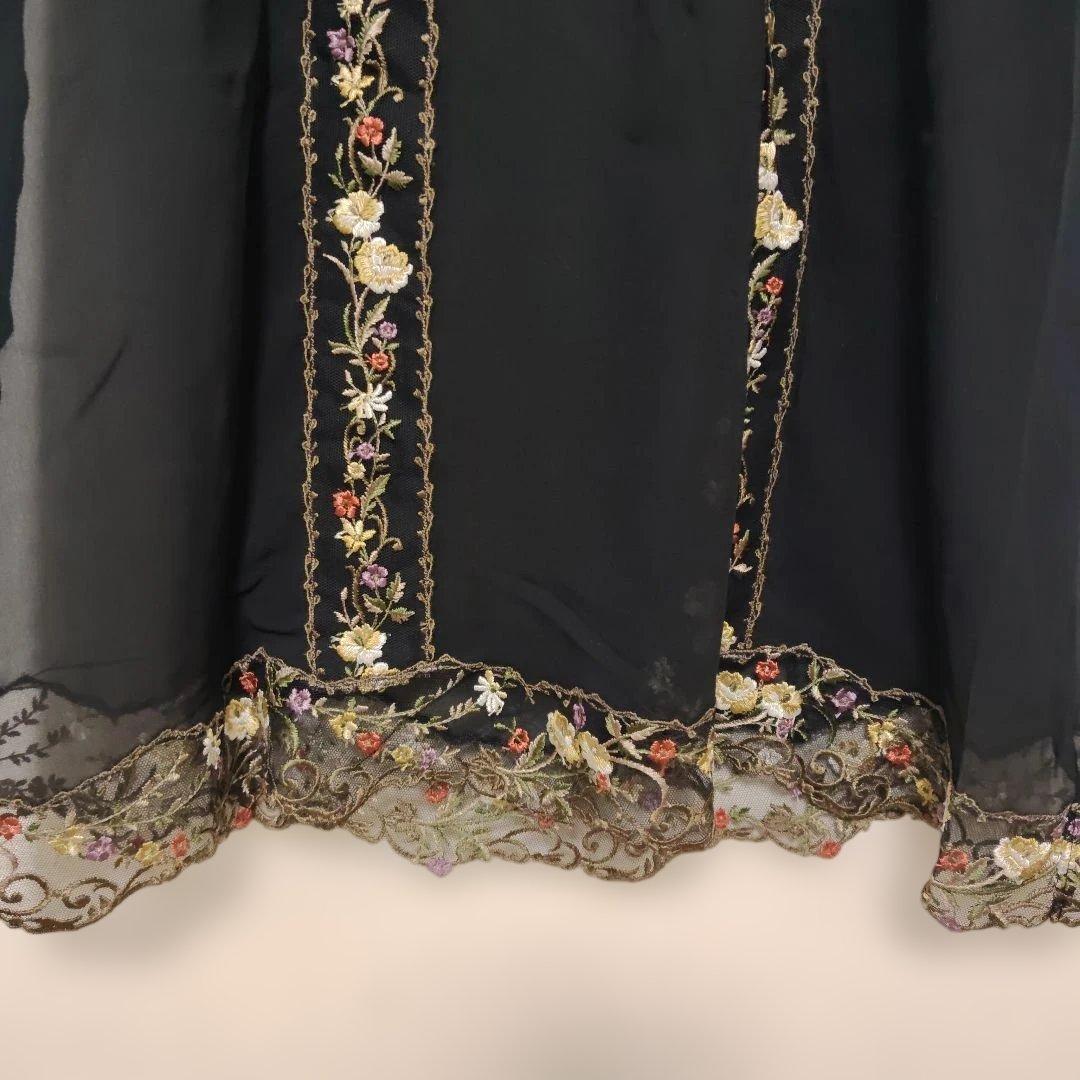 トレフル　花柄刺繍 シースルーキャミソール 黒85-85新品タグ付き