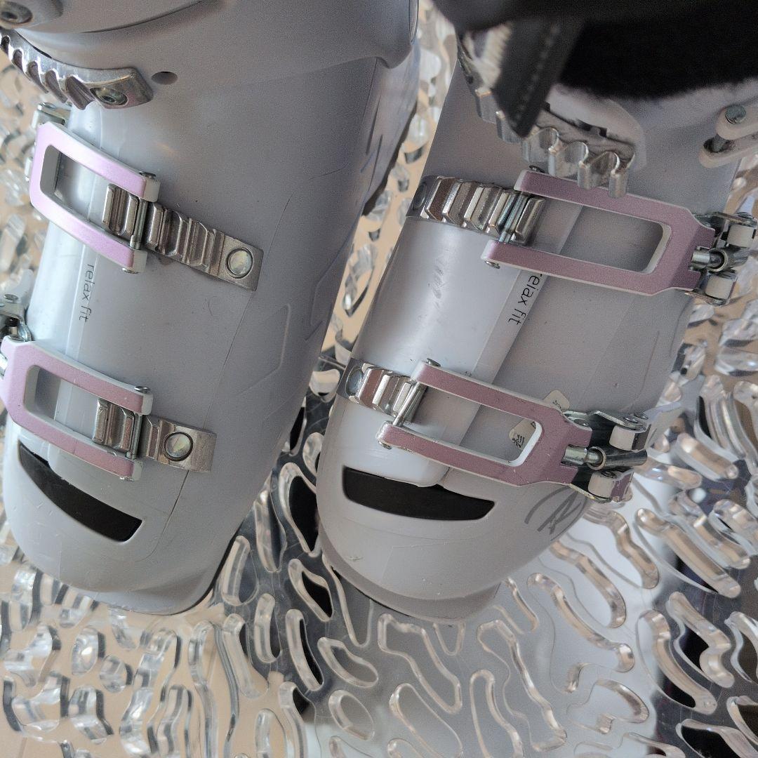 Rossignol レディーススキーブーツ、ケース　値下げ不可