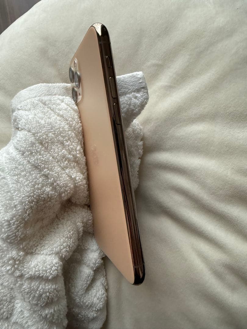 期間限定価格　美品Apple iPhone11 Proゴールド 本体　256GB