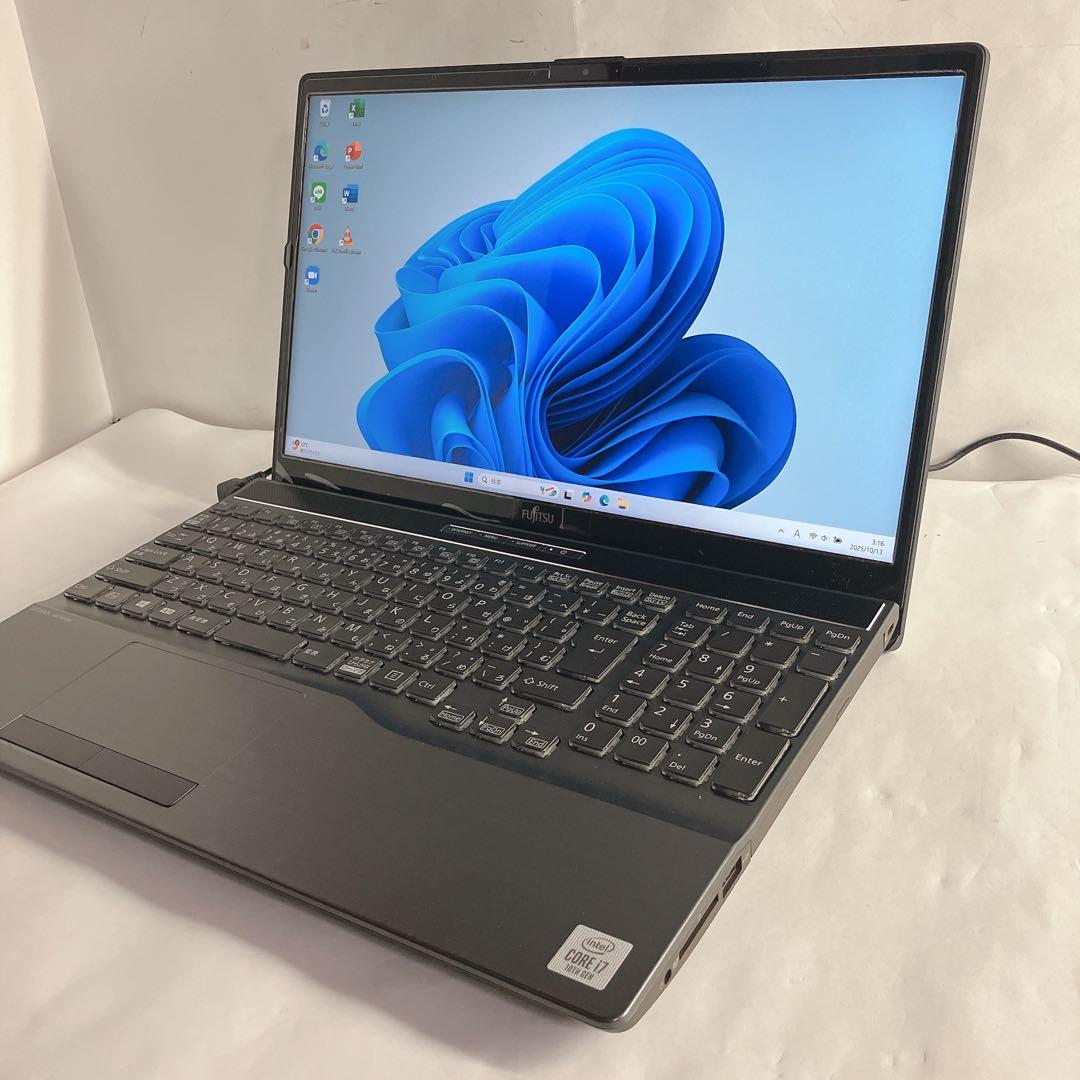 Core i7(10世代) / SSD 1TB / カメラ / Win11 PC