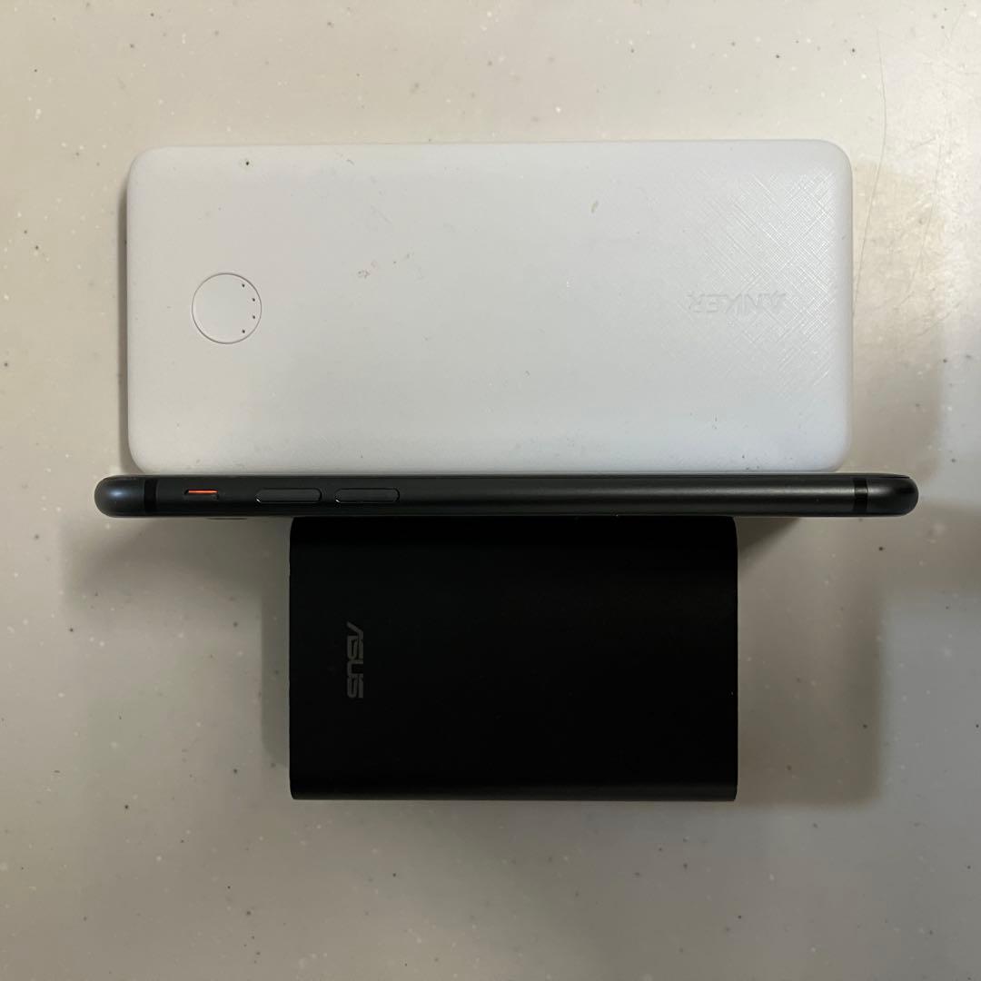 iPhone 8 64GB　本体 超美品　SIMフリー スペースグレー