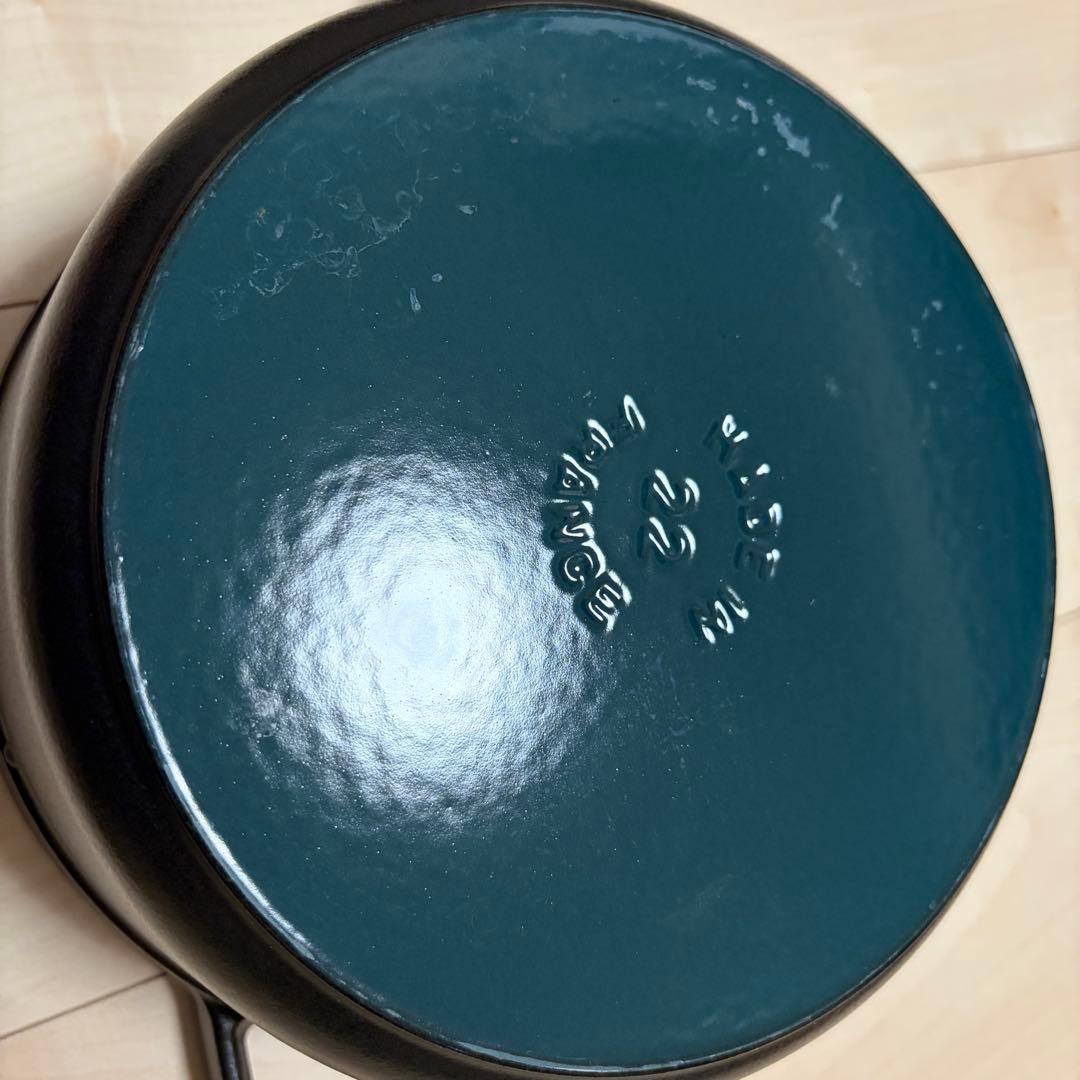 美品！ ストウブ【Staub】ピコ・ココット ラウンド 22cm 無水鍋