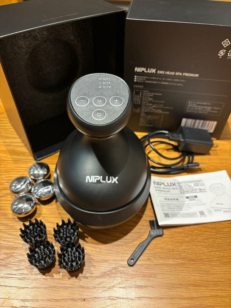 NIPLUX EMS HEAD SPA プレミアムヘッドマッサージャー　美顔器