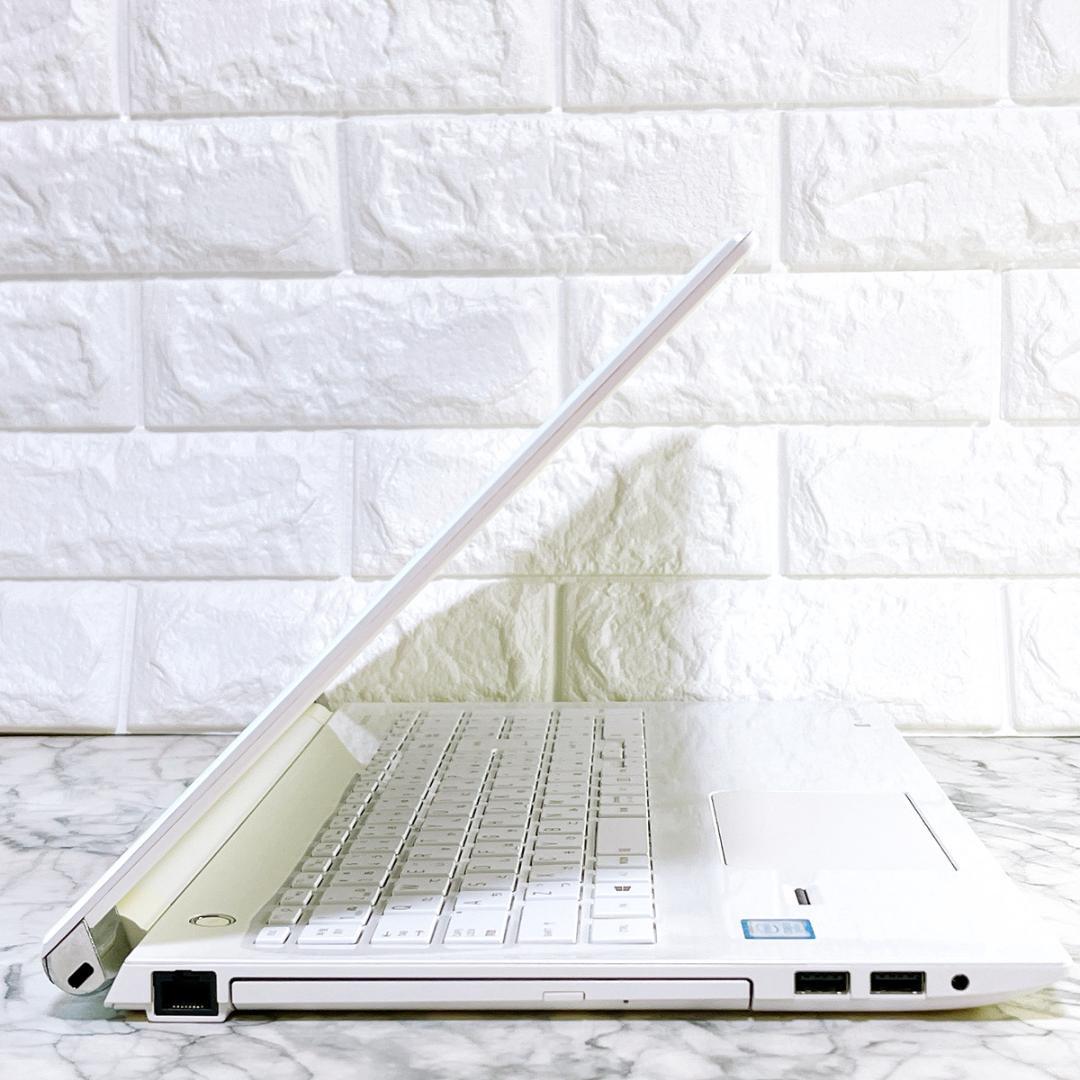 美品✨新品SSD✨お洒落ノートパソコン白✨Windows11✨カメラ/ブルーレイ