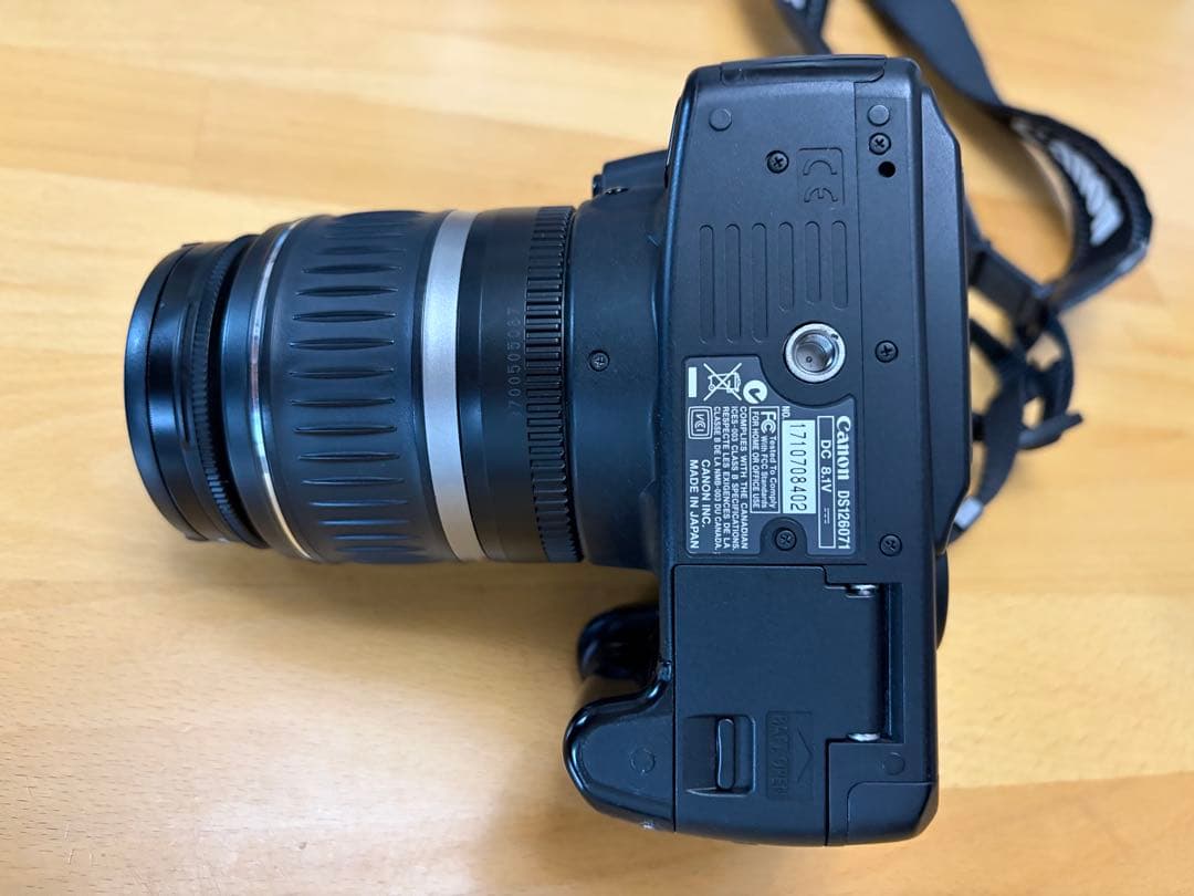 Canon EOS Kiss Digital N カバーEH18L付き　箱あり