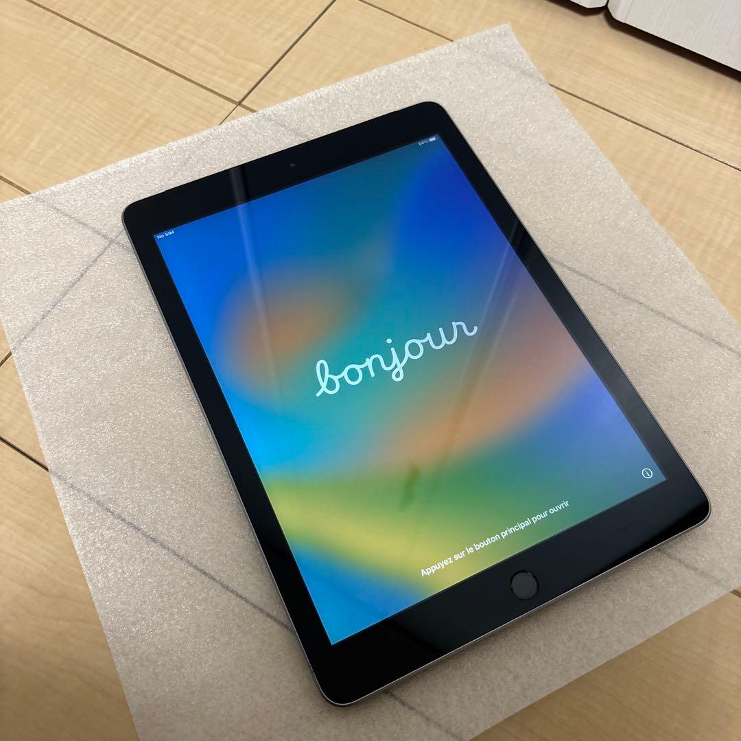 iPad 第5世代 32GB Wifi+Cellular A1823