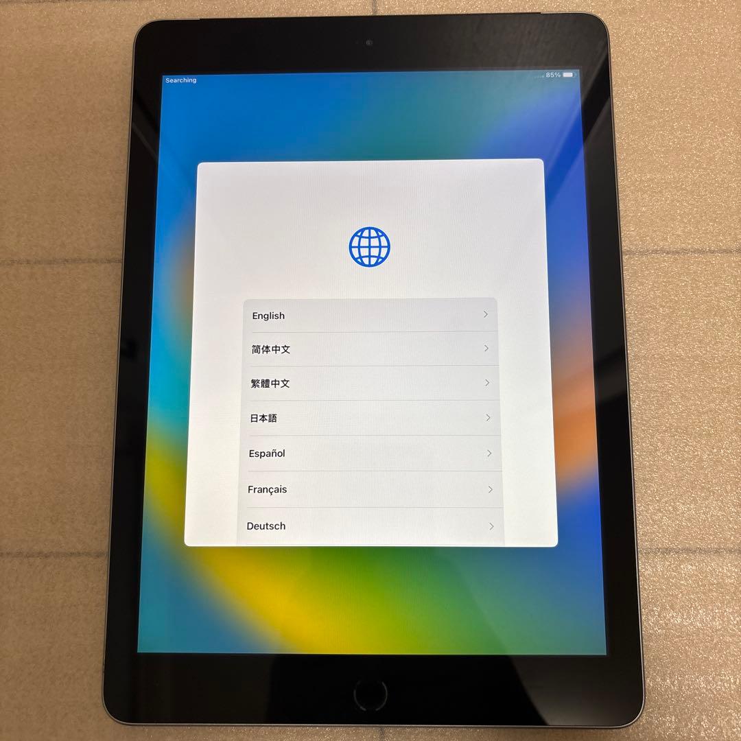 iPad 第5世代 32GB Wifi+Cellular A1823