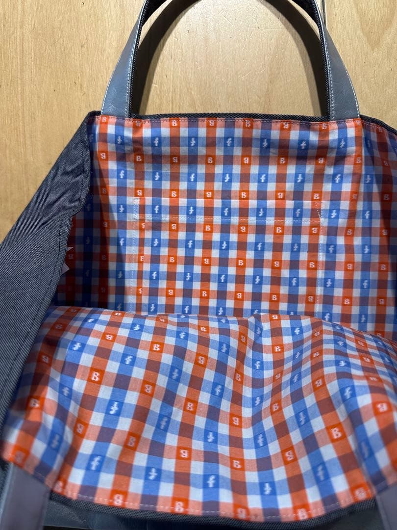 ファミリア×ビームス　デニムバッグ2023・卯柄