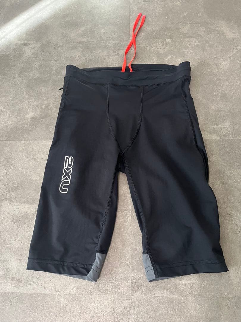 2XU 黒 タイツ ドローコード付き