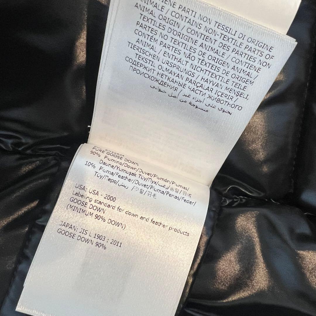 Moncler 黒 ダウンベスト