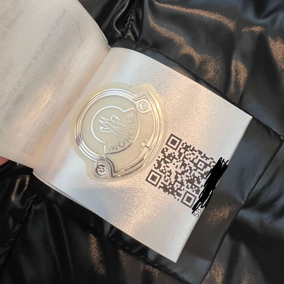 Moncler 黒 ダウンベスト