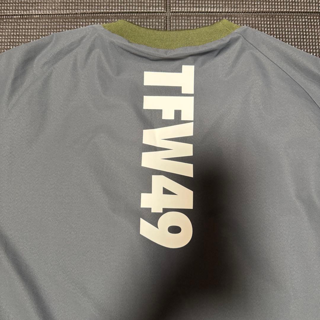 TFW49 / リバーシブル プルオーバー