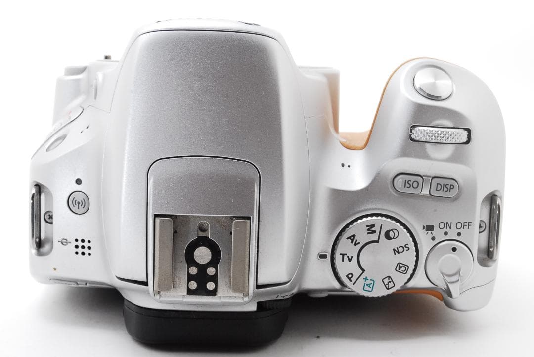 Canon Kiss X9 シルバー Wi-Fi搭載 レンズセット 三脚付