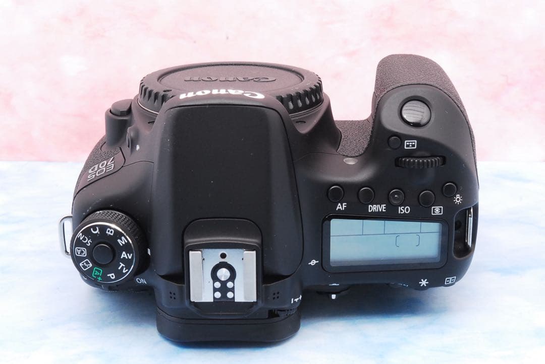 Canon EOS 70D★一眼レフカメラ★超望遠レンズ付★Wi-Fi