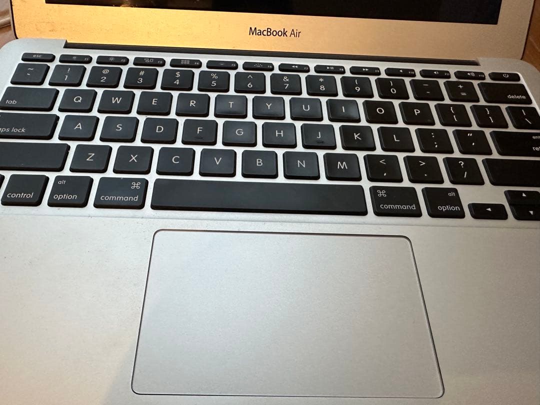 Apple MacBook Air シルバー