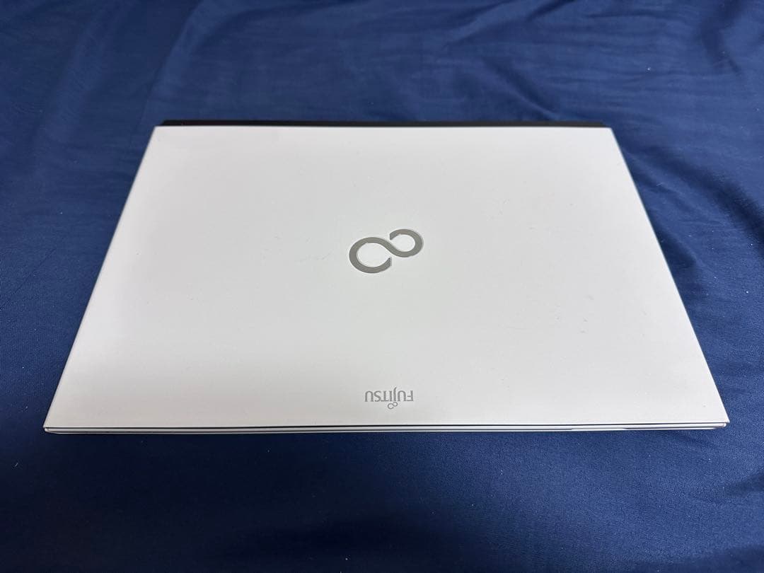 富士通　LIFEBOOK SH54/K 13.3型液晶 コンパクト