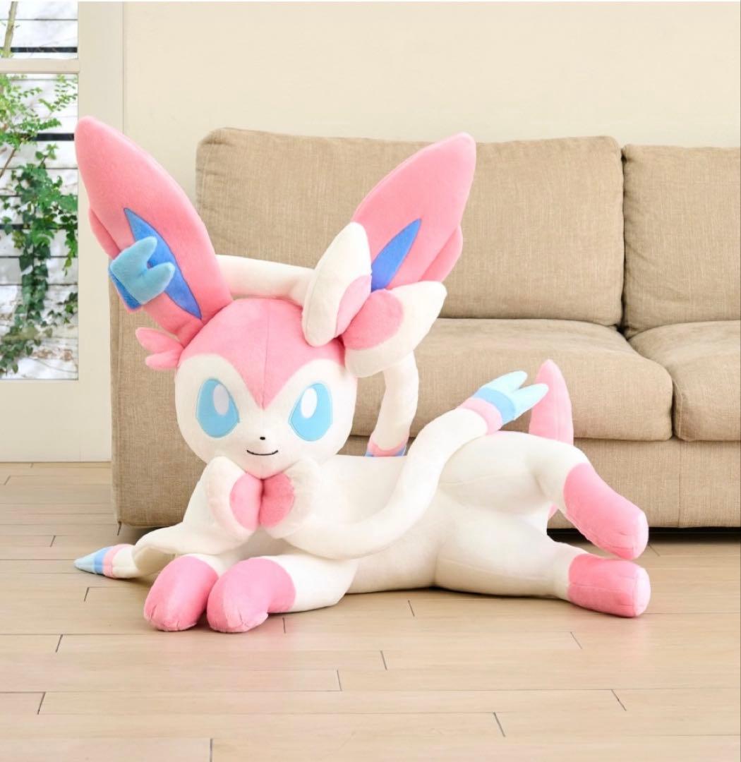 新品未使用　ポケモンセンターオリジナル　ぬいぐるみ　等身大　ニンフィア 寝そべり