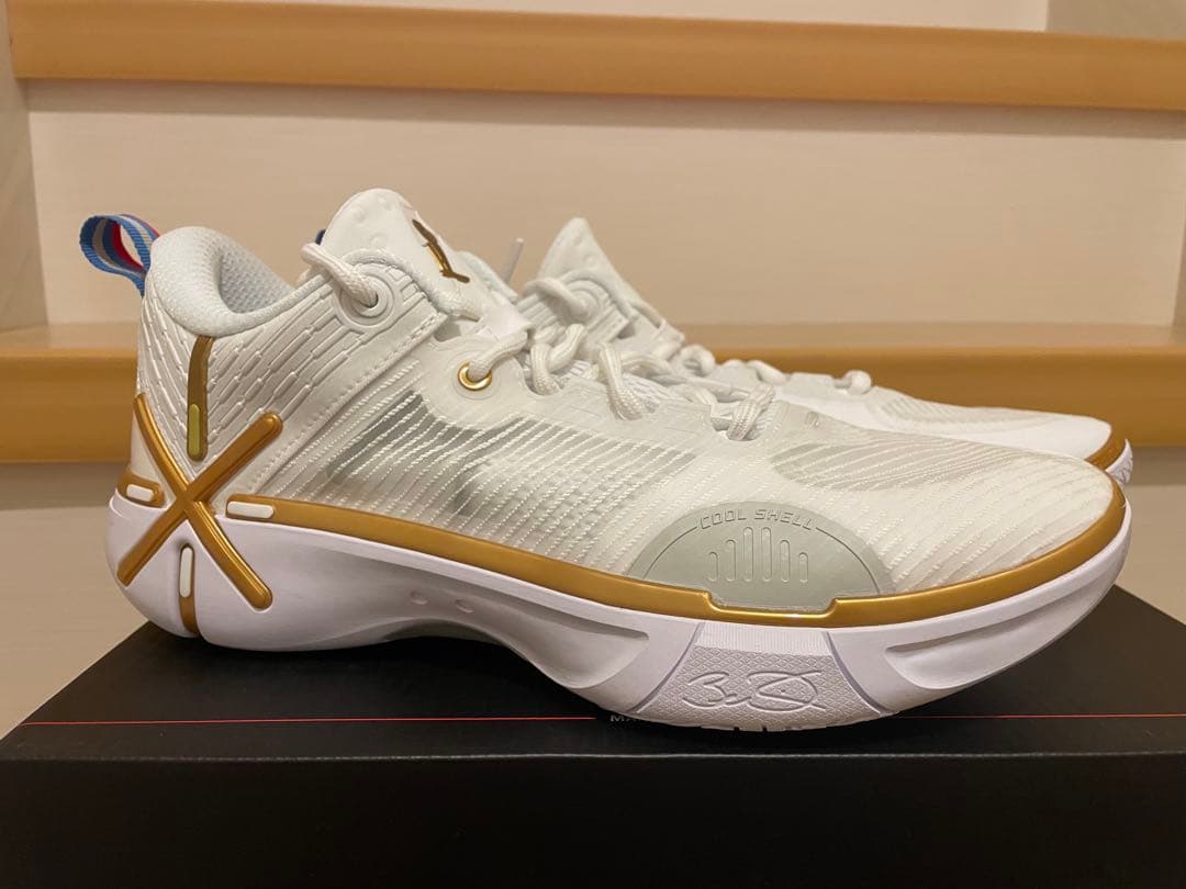 リーニン　WADE SHADOW 6V2 27.5cm ホワイトゴールド