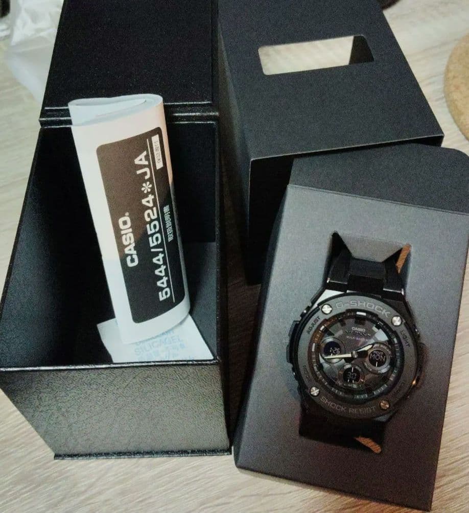 G-SHOCK GST-W300G 腕時計　新品未使用