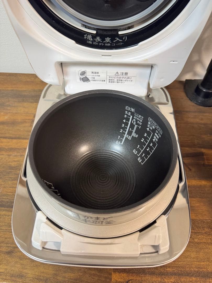 東芝　羽釜炊飯器　真空圧力IH 5.5合炊き　RC-10ZWL