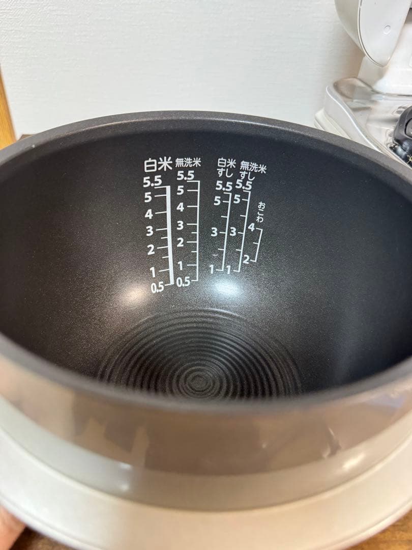 東芝　羽釜炊飯器　真空圧力IH 5.5合炊き　RC-10ZWL