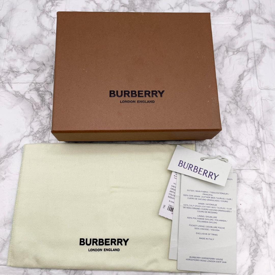 未使用級✨ Burberry バーバリー　財布 チェーン　ケース　ブラック