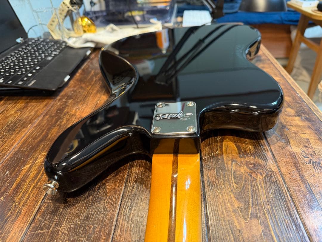 美品　Squier Jaguar Classic Vibe '70s