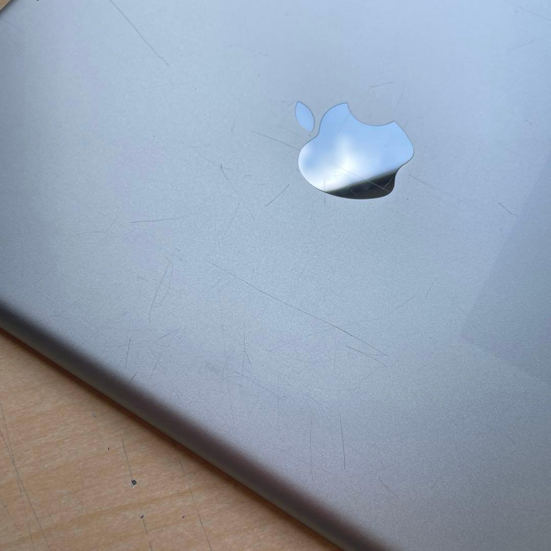 iPad 第6世代　A1893　Wi-Fiモデル　スペースグレイ32GB #5