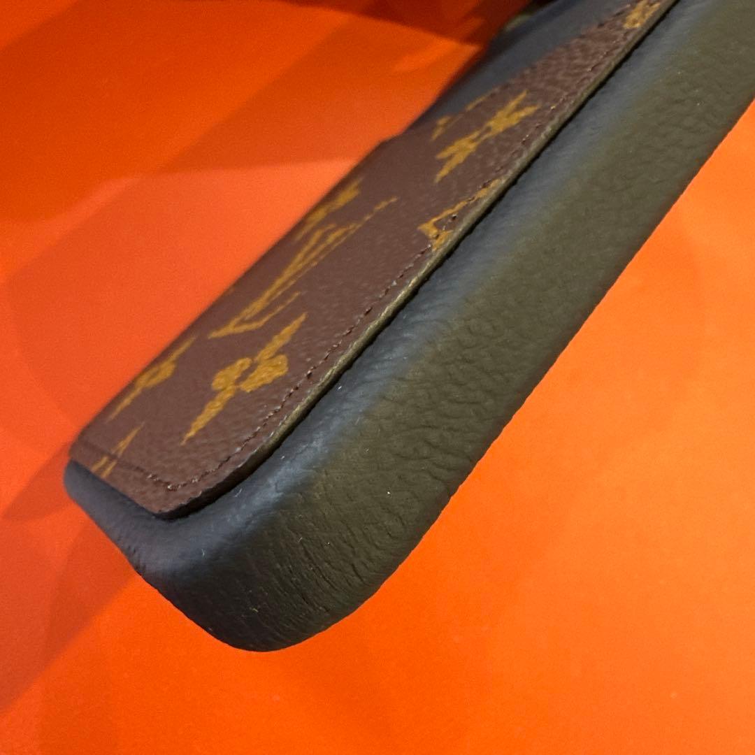 Louis Vuitton iPhone15promaxケース モノグラム