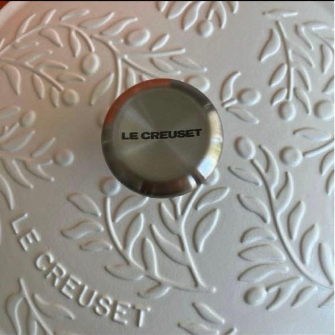 SALE❣️新品　ルクルーゼ 28cm マルミット オリーブブランチレリーフ　IH
