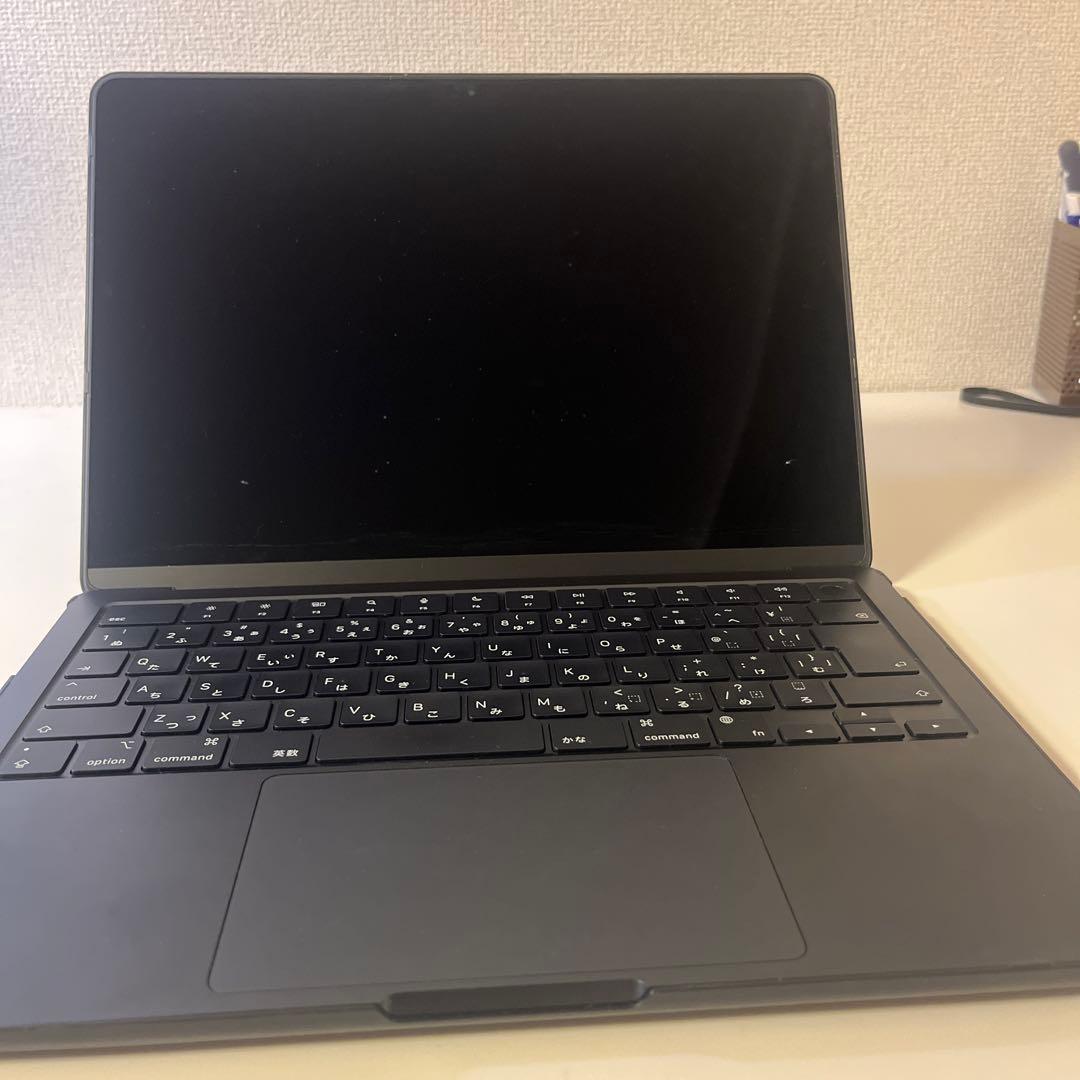 M2チップ搭載MacBook Air - ミッドナイト