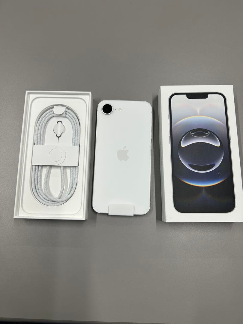 iphone16e 本体 新品未使用 ホワイト 128GB