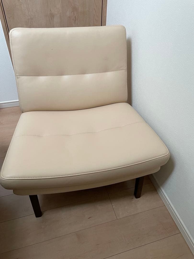 karimoku (カリモク) 1人掛けソファー