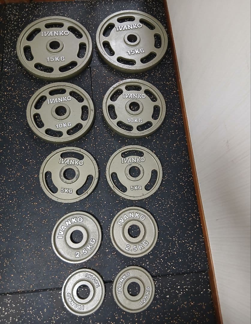 IVANKOイヴァンコ オリンピックプレートセット計67.5kg 穴径50mm