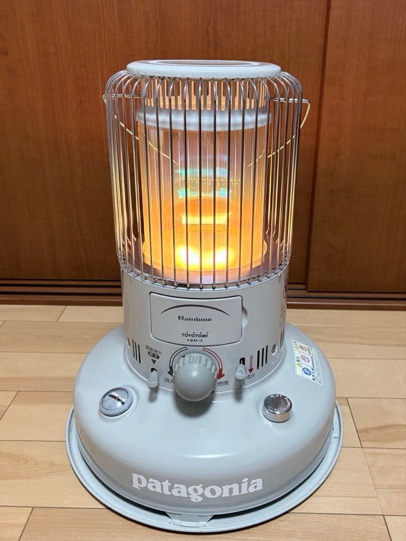 TOYOTOMI トヨトミ レインボーストーブ（収納ケース付）　灯油 石油