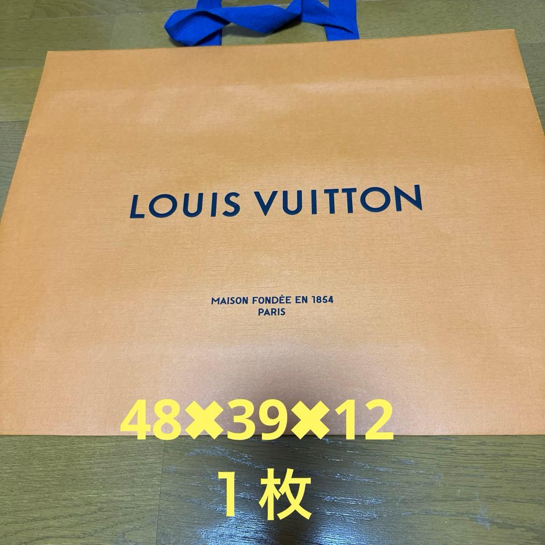 LOUIS VUITTON ギフトボックス　ショッパー他