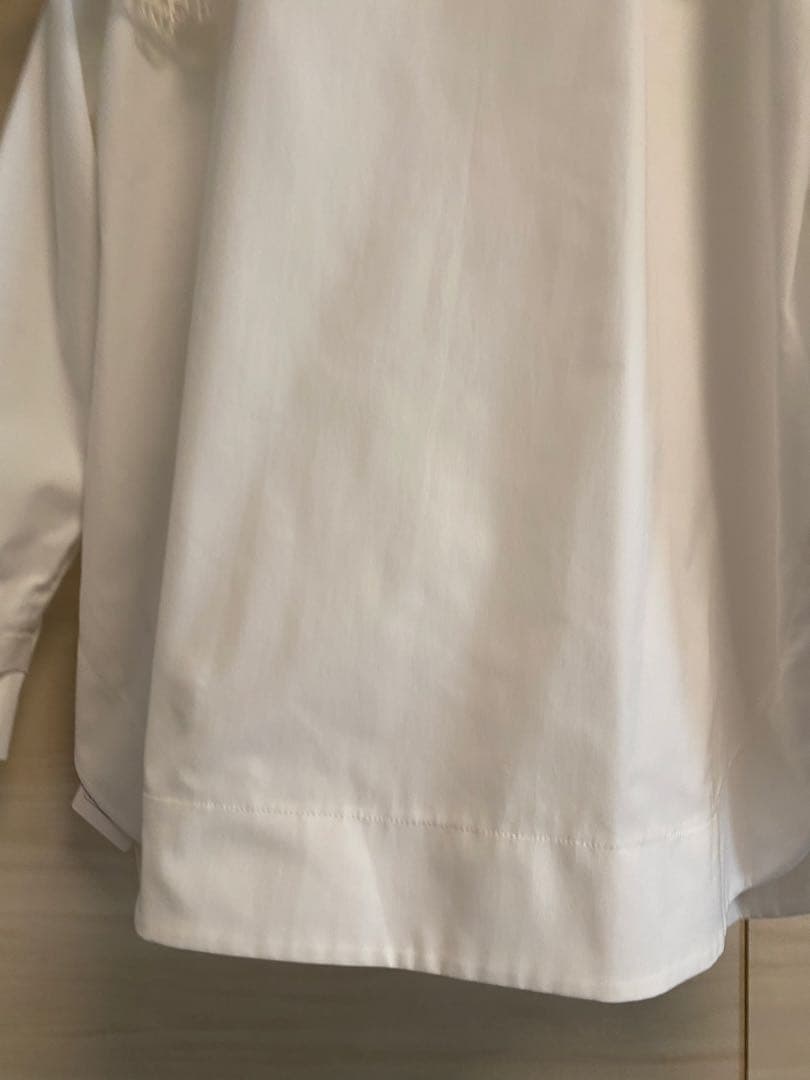 【新品・タグ付き】yori shiroconループ刺繍ロングスリーブ 38 白