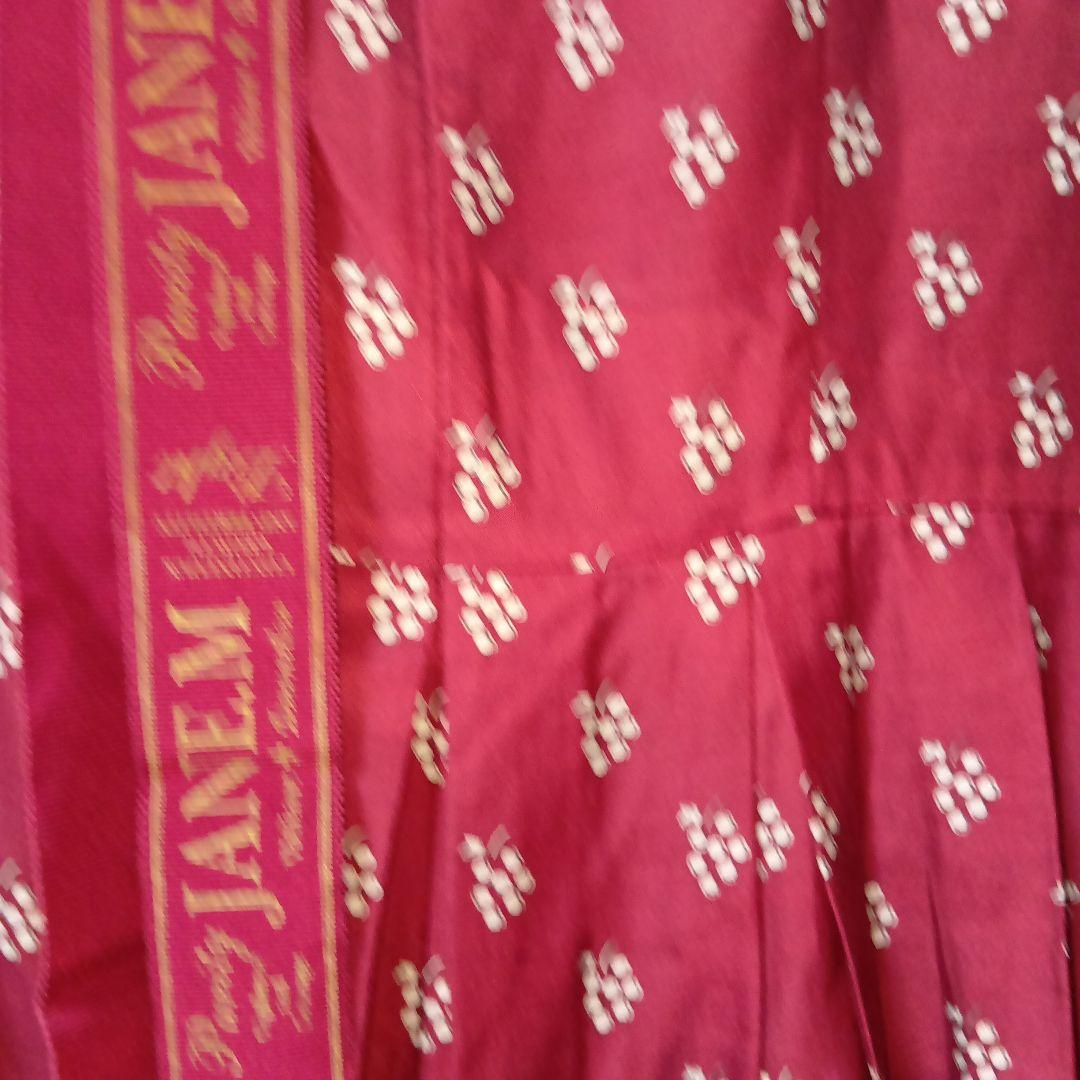 Jane Marple Queen's table スクエアドレス