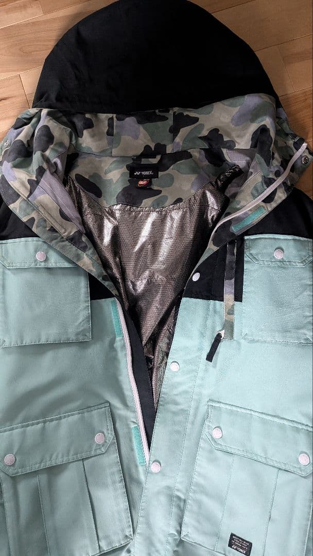 YONEX　スノーボードジャケット　ミントグリーン