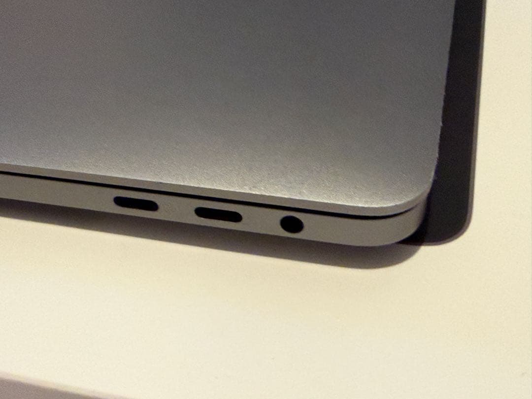 MacBookPro2019 16インチ corei7 16GB 1TB