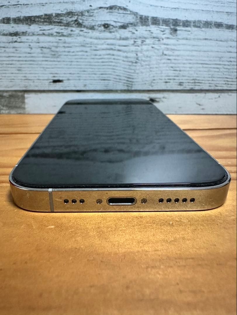 Apple iPhone 14 Pro シルバー　ホワイト　本体　美品