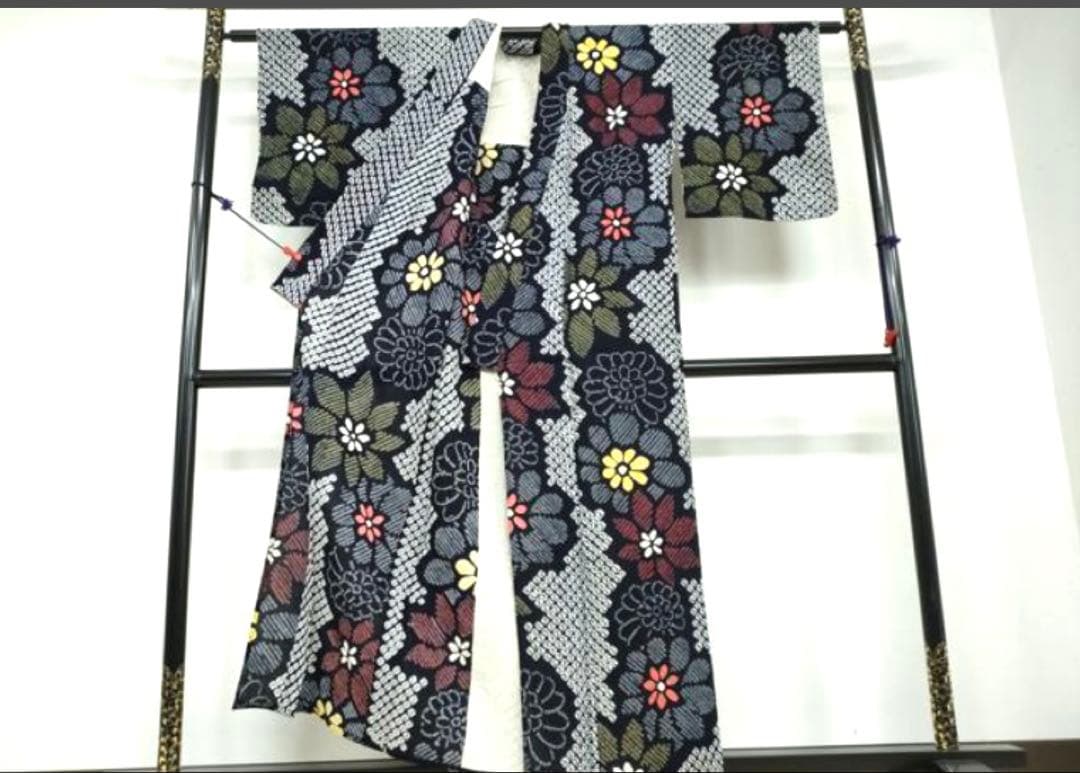 ご奉仕 高身長の方にも◆粋な大人の浴衣 ◆ 有松絞り 草花間道 素晴らしい逸品