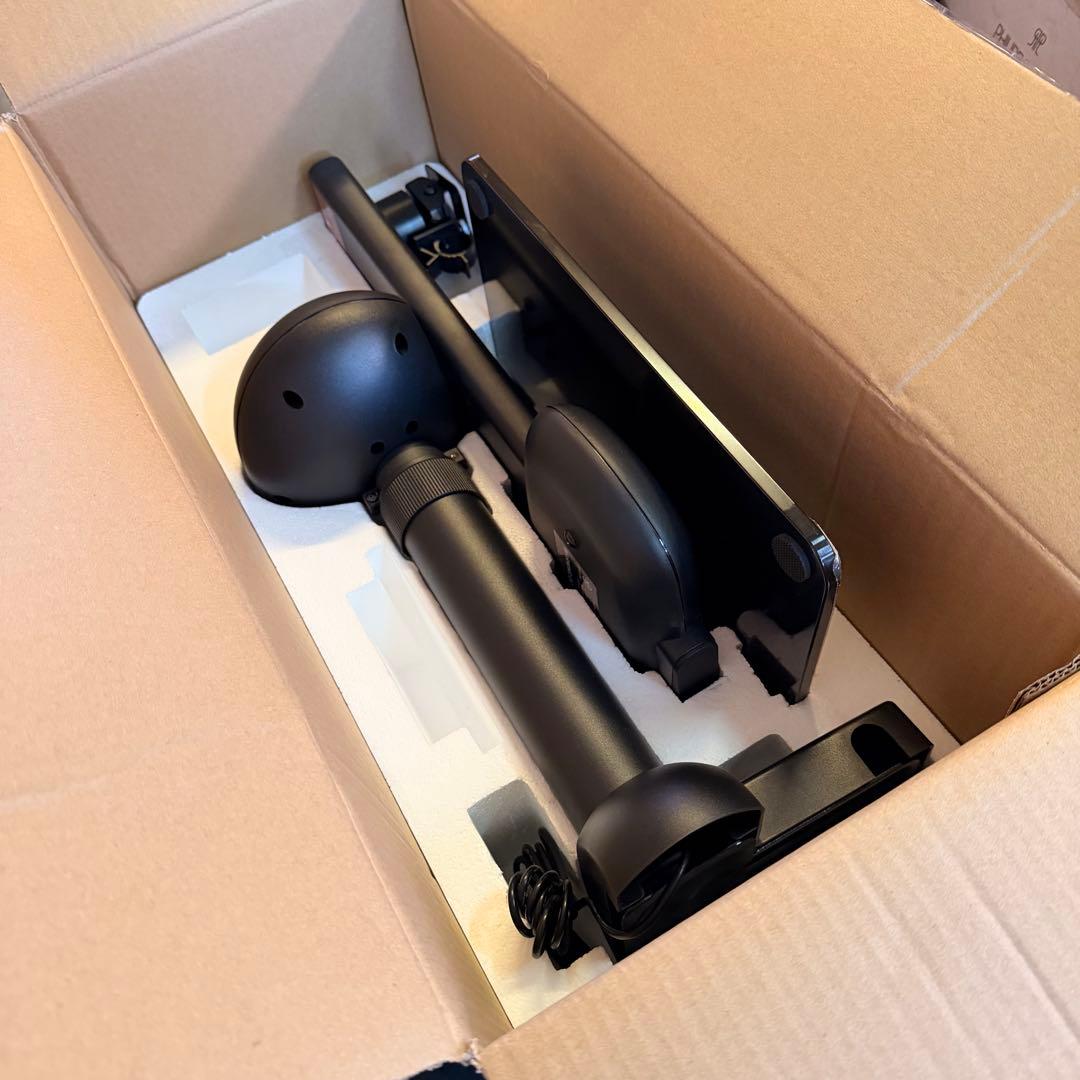 モニターアーム　シングル 電動昇降　首肩こり防止