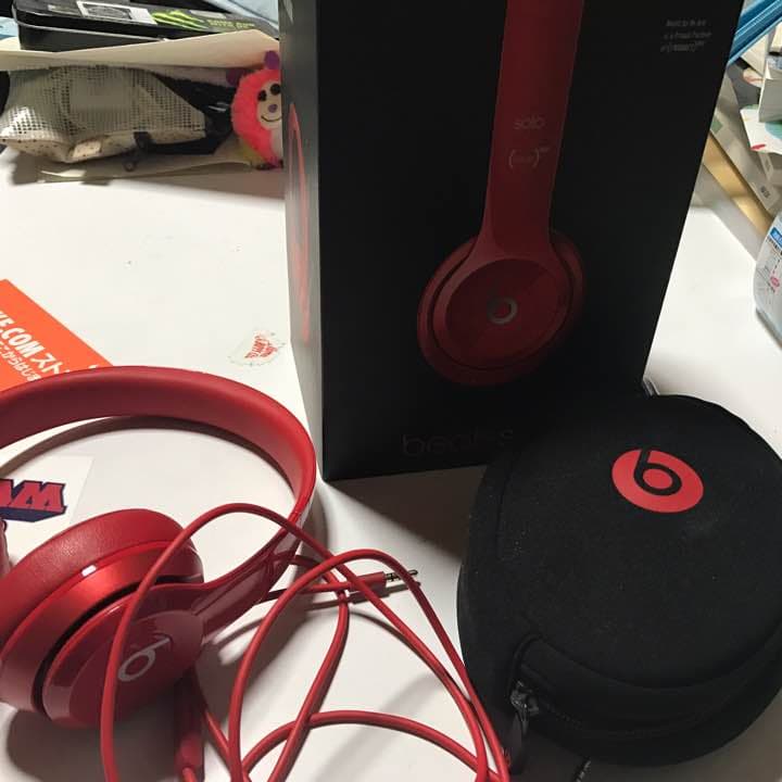 ビーツ ソロ2 赤