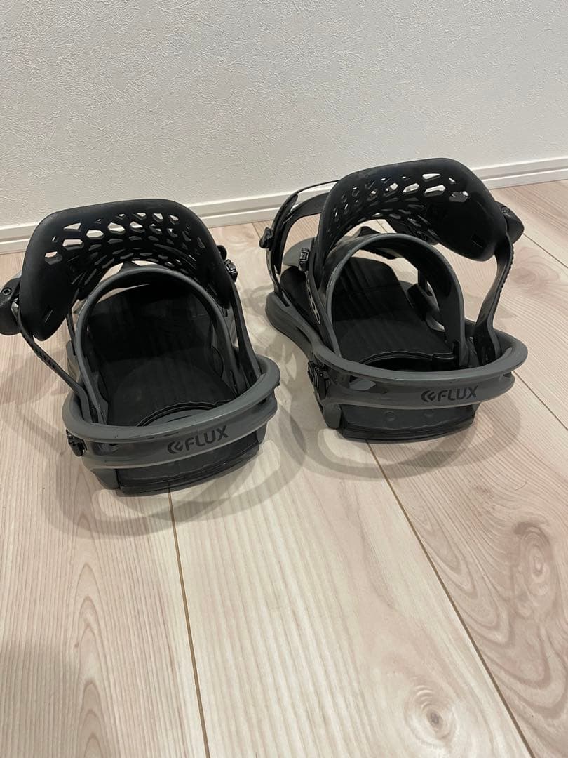 FLUX スノーボードビンディング