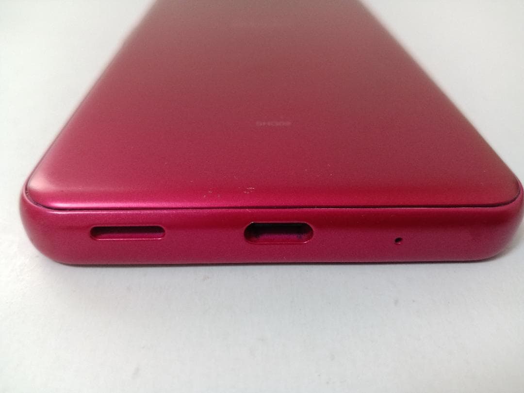 ☆ au BASIO active SHG09 レッド