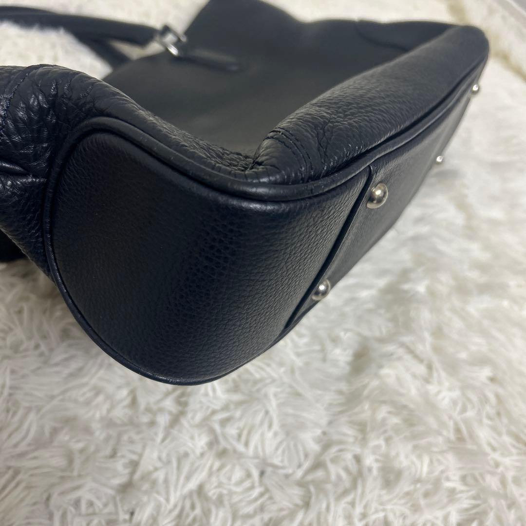 【美品】PELLE MORBIDAメイデンヴォヤージュ　肩掛け　A4 しぼ革